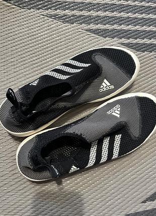 Сліпони чоловічі adidas climacool terrex/performance чорно-білі, 42 розмір, 26,5 см