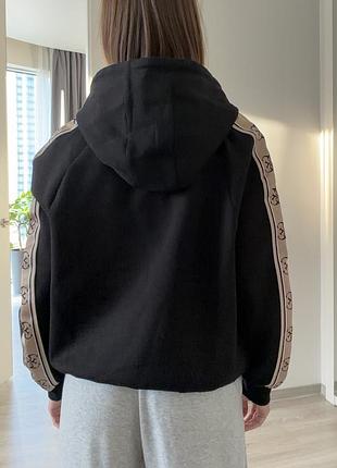 Жіноче худі guess чорне 4