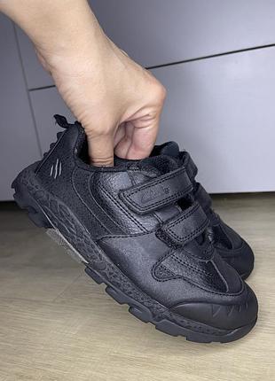 Шкіряні кросівки для хлопчика clark’s