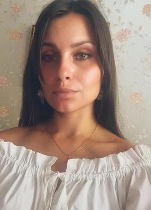 Жіноча блуза з відкритими плечима, біла, коротка