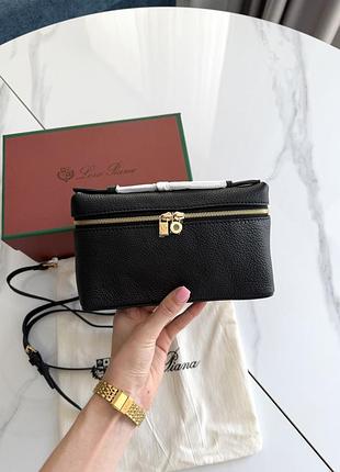 Loro piana (дефект - прижатая кожа внизу сумки)