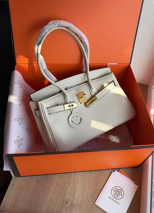 Hermes premium