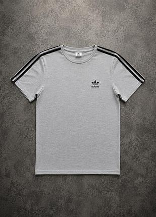 Футболка унісекс з логотипом adidas сіра з чорними лампасами xxl