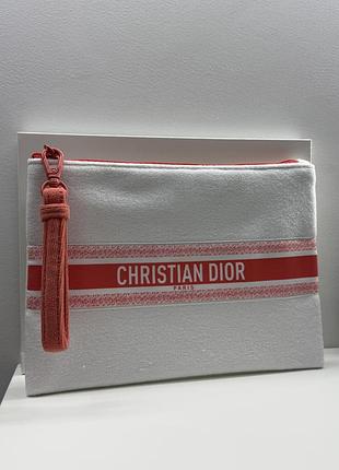 Косметичка ❤️ christian dior  оригінал ☝️ відправка здійснюється після повної оплати на карту.