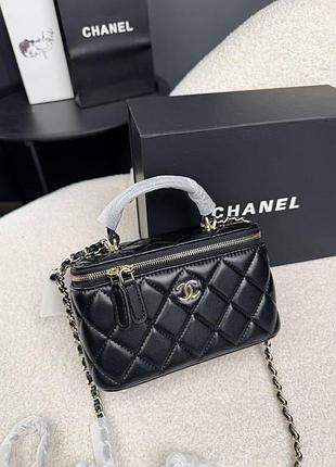 Жіноча сумка mini vanity case in black lambskin