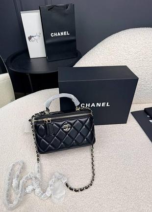 Жіноча сумка mini vanity case in black lambskin 6