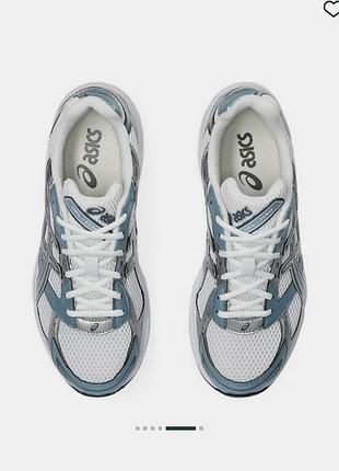Легкі кросівки asics 3