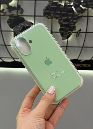 Чехол silicone case с микрофиброй для iphone 17, качественный чехол-бампер с микрофиброй для айфон 17 (зеленый)