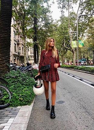 Коротка легка сукня zara