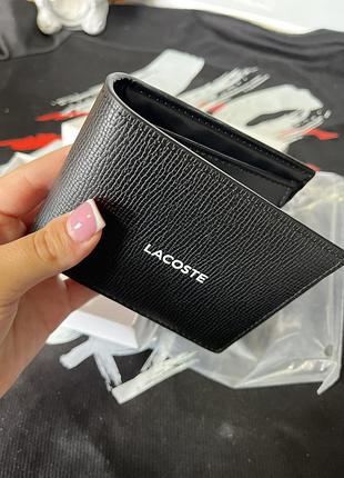 Мужской кошелек lacoste — компактное портмоне для карт и купюр черное