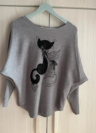 Жіночий стильний джемпер із принтом 🐈‍⬛🩶 орієнтовний розмір: 2xl–3xl / 54–58
