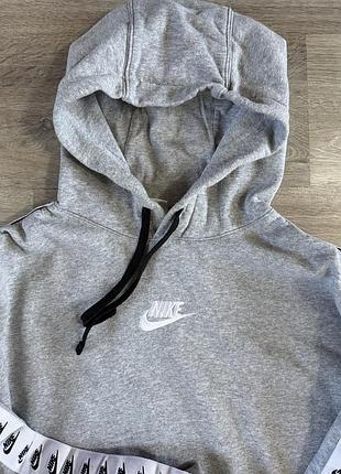 Худі.  nike 4