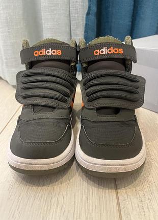 Черевики дитячі adidas хайтопи утеплені хакі 27 розмір 17.5 см устілка