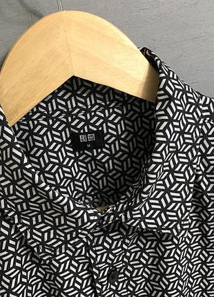 Теніска uniqlo 4