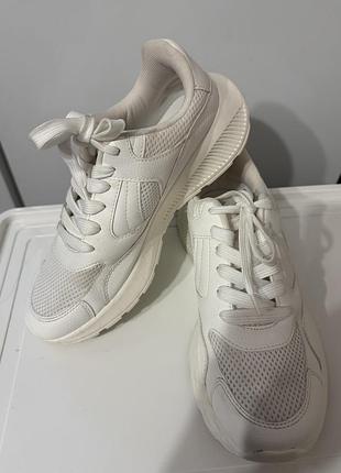 Кросівки жіночі h&m білі