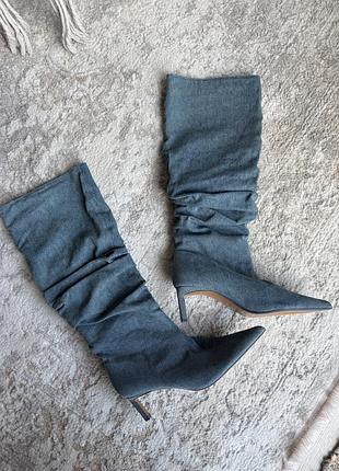 Джинсові чоботи zara з ефектом "slouchy" (спущена гармошка) на витонченій шпильці, розмір 38!