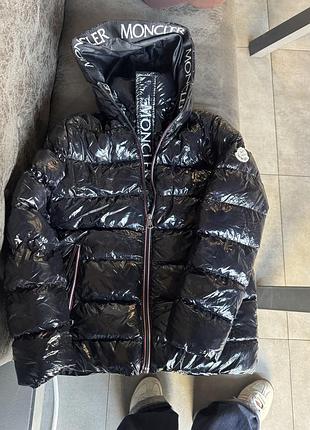 Куртка дитяча moncler чорна блискуча з капюшоном