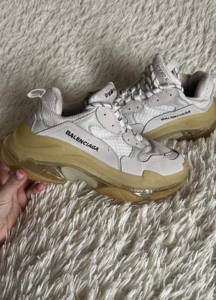 Кросівки жіночі balenciaga triple s білі, 37розмір