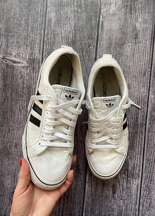 Чоловічі білі текстильні кеди adidas nizza