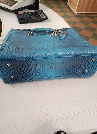 Блакитна сумочка christian dior 5