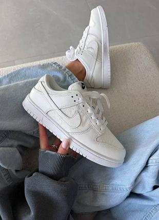 Кроссовки nike dunk low "lace pack - soft pearl" regal white