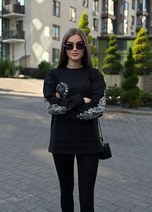 Жіночий лонгслів oversize чорний
