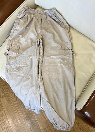 Стильні штани cargo  pants пісочного кольору на котоновій підкладці від некст 12 років ріст 152 стан ідеальний дов 91.5, крок 65, пояс 31.5, резинка р