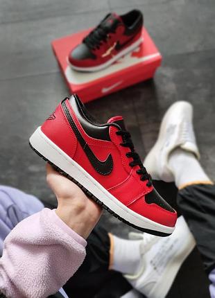 Nike air jordan retro 1 low red