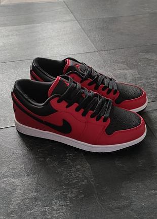 Nike air jordan retro 1 low red 7