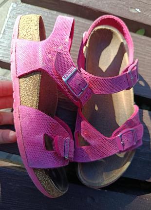 Детские ортопедические босоножки birkenstock оригинал 31р анатомические сандалии для девочки кожаная стелька 20 см
