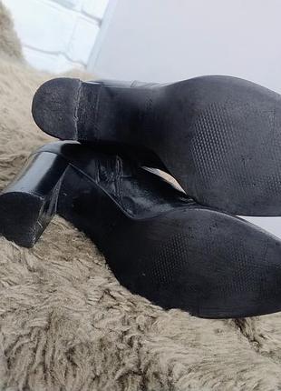 Шкіряні напів чоботи zara basic 6