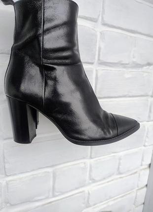 Шкіряні напів чоботи zara basic 10