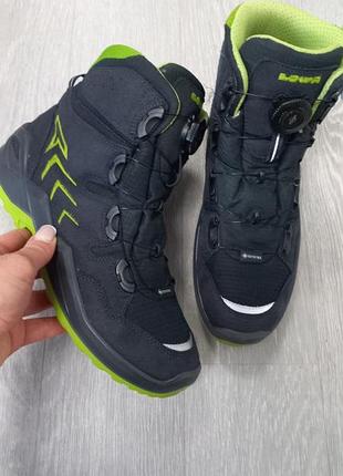 Фирменные ботинки lowa gore-tex