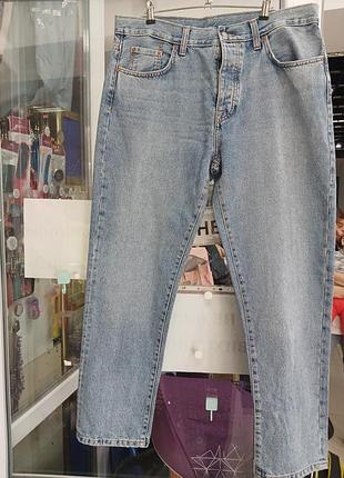 Чоловічі блакитні прямі джинси бренду zara крою «straight fit» з кишенями