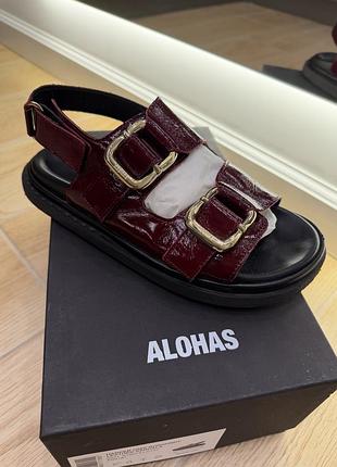 Шкіряні сандалі/ босоніжки alohas