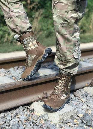 Тактические берцы демисезонные для военных коричневые / пиксель 45