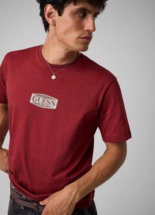 Футболка чоловіча guess червона з логотипом