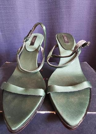 Атласные босоножки zara 2