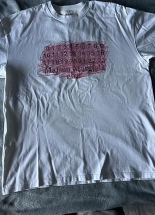 Футболка чоловіча maison margiela біла з принтом