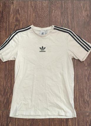 Футболка adidas