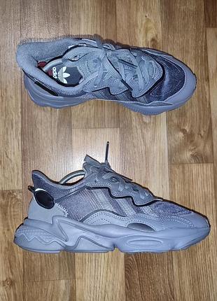 Женские кроссовки adidas р.38-39