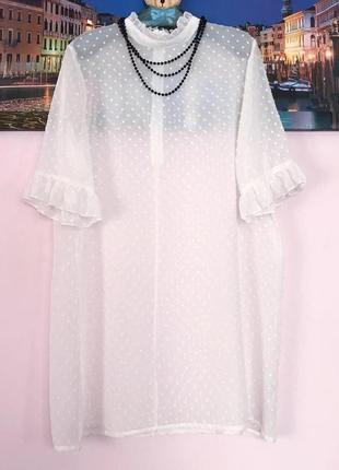 Белая шифоновая блуза туника платье в горох от бренда missguided