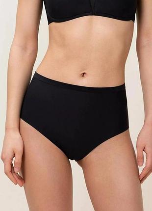 Triumph shape smart maxi-s-корректирующие трусики