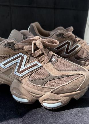 Кросівки new balance 9060 коричневі