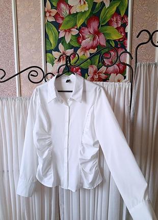 Красива біла рубашка shein. 3
