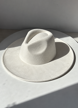 Шляпа федора с широкими полями замшевая (унисекс) stetson белая