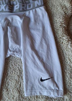 Білі nike pro 4