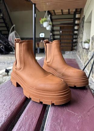 Черевики жіночі zara карамельно-коричневі, розмір 39, гума