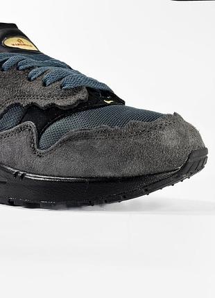 Nike air max 1 protection pack blackberry 9