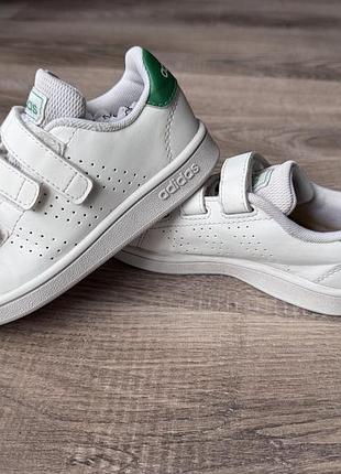 Кросівки дитячі adidas білі, розмір 28